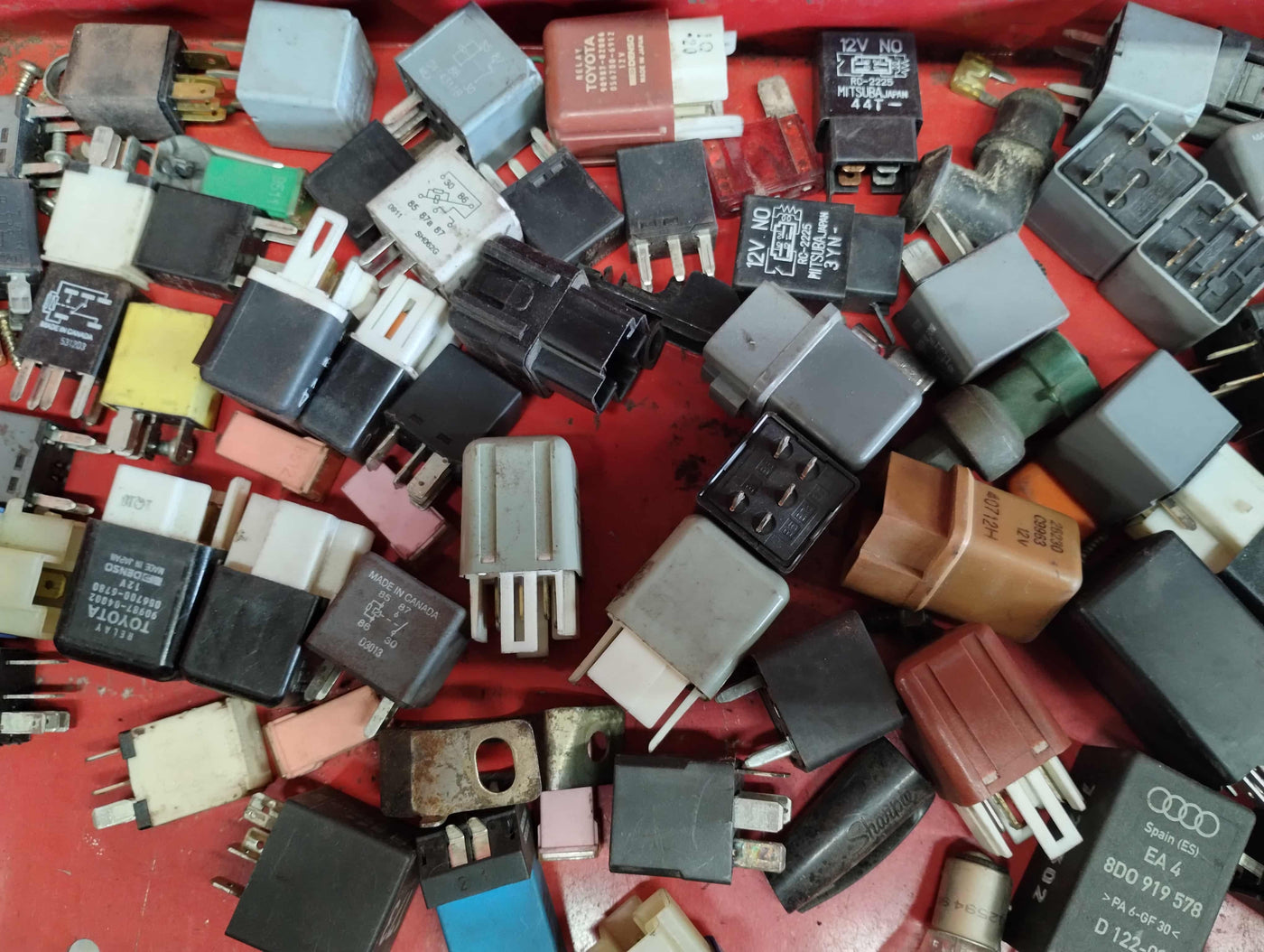 Automotive Relays: What You Need to Know!