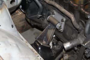 Passenger side engine mount